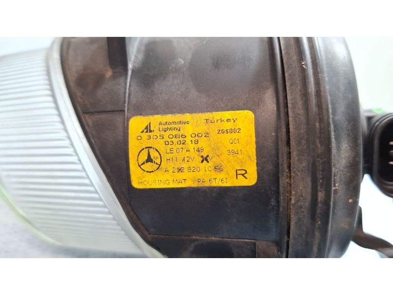 Recambio de faro antiniebla delantero derecho para mercedes-benz vito referencia OEM IAM 1305200041  