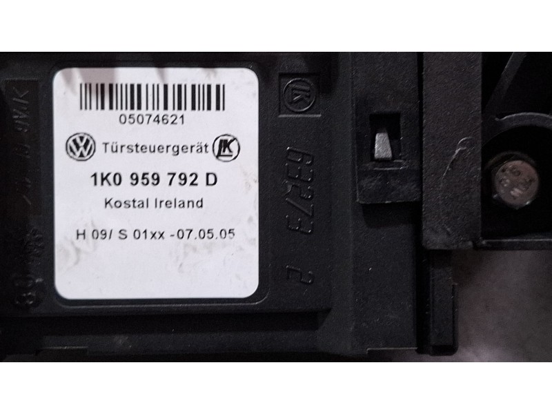 Recambio de elevalunas delantero derecho para volkswagen touran referencia OEM IAM 1T1837730AE / 1k0959792d / 1t0959702a  
