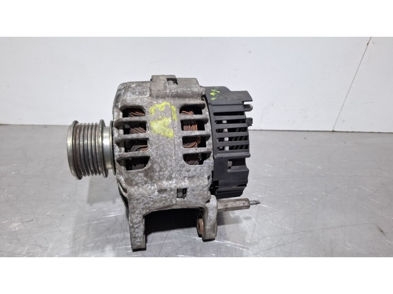 Recambio de alternador para audi a3 referencia OEM IAM 038903023R  