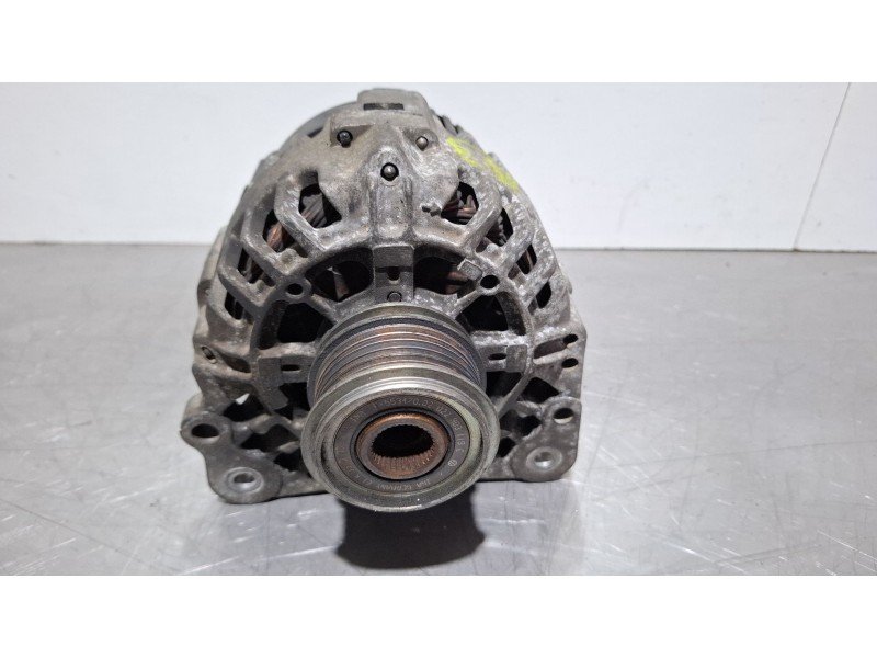 Recambio de alternador para audi a3 referencia OEM IAM 038903023R  
