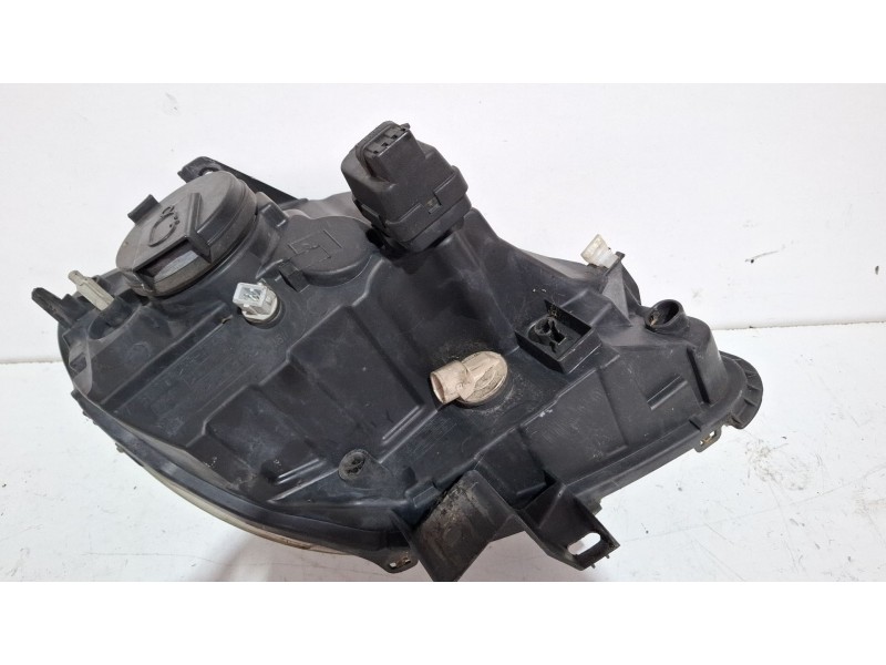 Recambio de faro delantero izquierdo para renault kangoo referencia OEM IAM 8200236690  