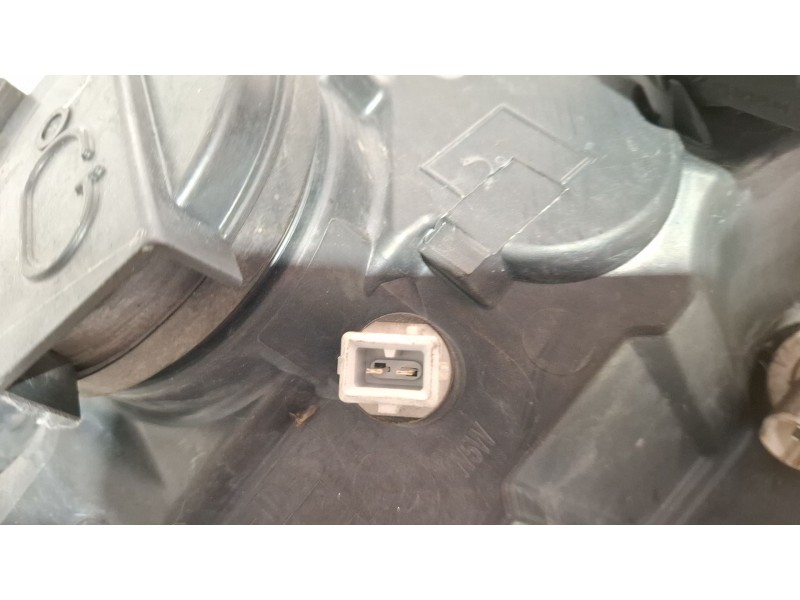 Recambio de faro delantero izquierdo para renault kangoo referencia OEM IAM 8200236690  