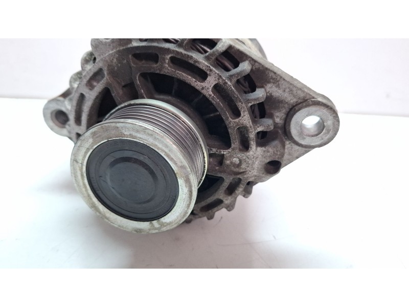 Recambio de alternador para opel vectra referencia OEM IAM 93169028  