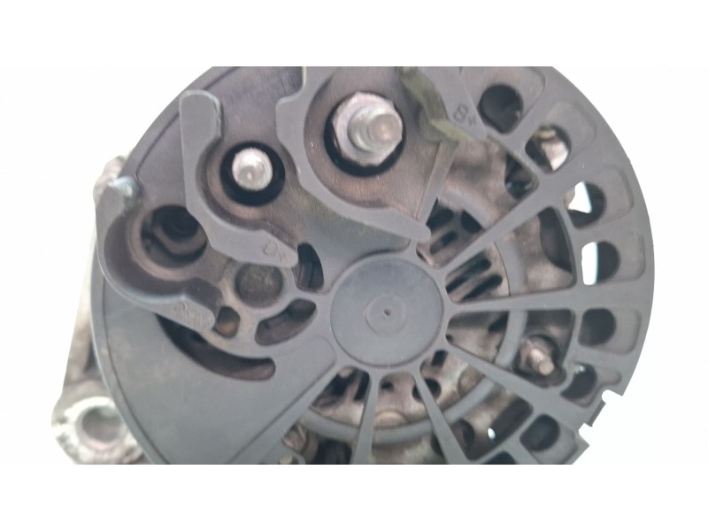 Recambio de alternador para opel vectra referencia OEM IAM 93169028  