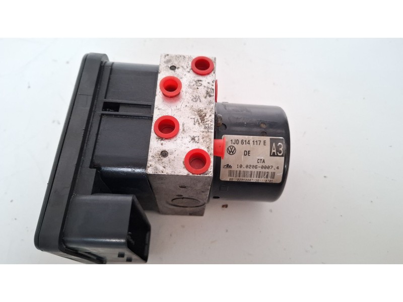 Recambio de modulo abs para volkswagen golf referencia OEM IAM 1J0614117E  