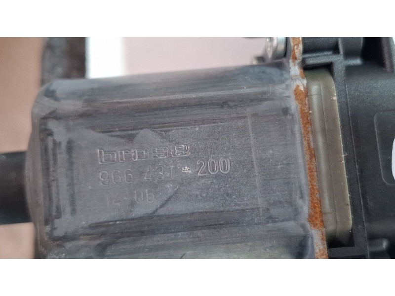 Recambio de elevalunas delantero izquierdo para opel zafira referencia OEM IAM 915367104  