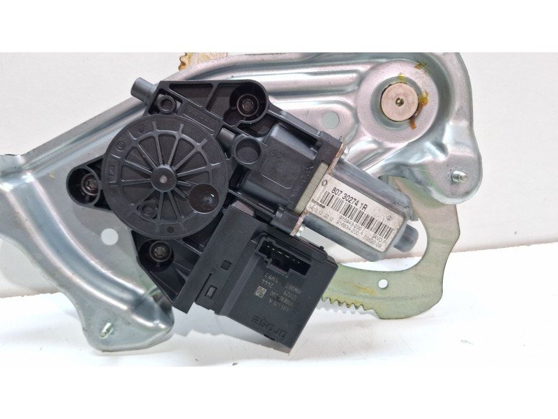 Recambio de elevalunas delantero derecho para renault megane scenic 1.5 d 110cv jz/jz09/jz0903 referencia OEM IAM 807302741R  