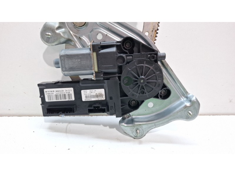 Recambio de elevalunas delantero izquierdo para renault megane scenic 1.5 d 110cv jz/jz09/jz0903 referencia OEM IAM 966315200 96