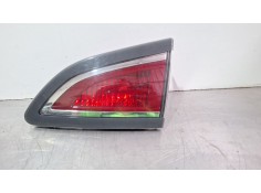 Recambio de piloto porton trasero derecho para renault megane scenic 1.5 d 110cv jz/jz09/jz0903 referencia OEM IAM a056008  
