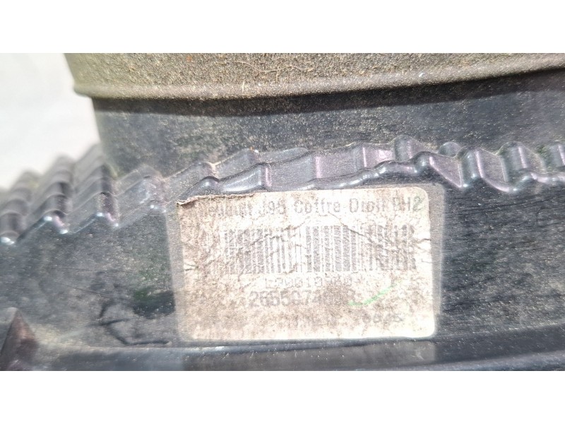 Recambio de piloto porton trasero derecho para renault megane scenic 1.5 d 110cv jz/jz09/jz0903 referencia OEM IAM a056008  