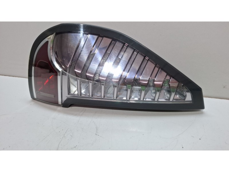 Recambio de piloto carrocería trasero izquierdo para renault megane scenic 1.5 d 110cv jz/jz09/jz0903 referencia OEM IAM a056008