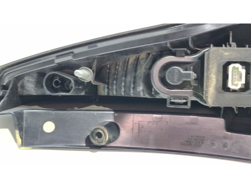 Recambio de piloto carrocería trasero izquierdo para renault megane scenic 1.5 d 110cv jz/jz09/jz0903 referencia OEM IAM a056008