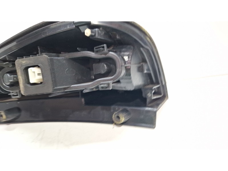 Recambio de piloto carrocería trasero izquierdo para renault megane scenic 1.5 d 110cv jz/jz09/jz0903 referencia OEM IAM a056008