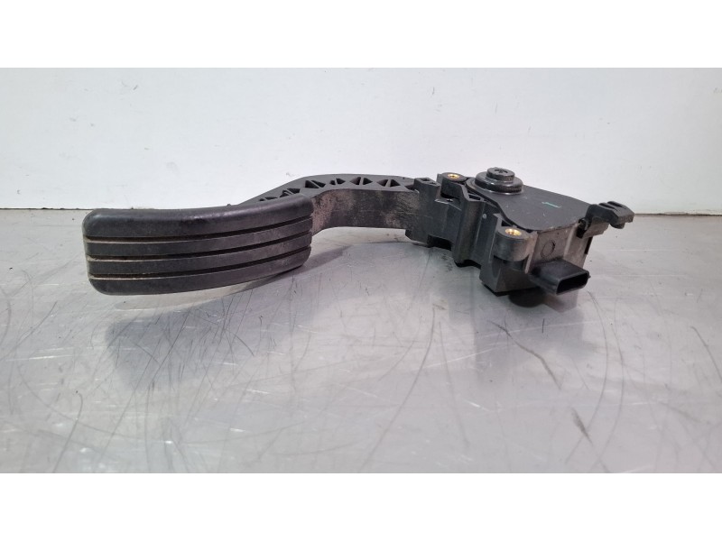 Recambio de pedal acelerador para renault megane scenic 1.5 d 110cv jz/jz09/jz0903 referencia OEM IAM 180020024r  