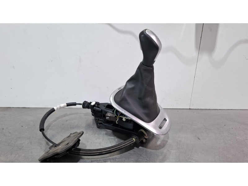 Recambio de palanca cambio para renault megane scenic 1.5 d 110cv jz/jz09/jz0903 referencia OEM IAM 8200961663A  