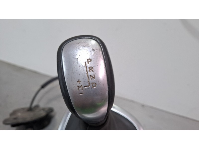 Recambio de palanca cambio para renault megane scenic 1.5 d 110cv jz/jz09/jz0903 referencia OEM IAM 8200961663A  