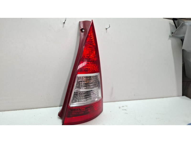 Recambio de piloto trasero derecho para citroën c3 referencia OEM IAM   