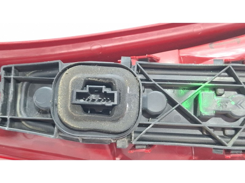 Recambio de piloto trasero derecho para citroën c3 referencia OEM IAM   