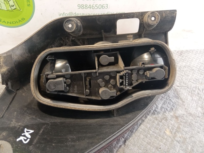 Recambio de piloto trasero derecho para renault laguna referencia OEM IAM   
