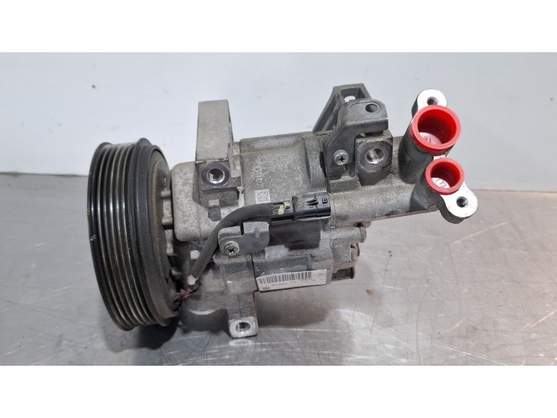 Recambio de compresor aire acondicionado para dacia dokker referencia OEM IAM 926009154R  