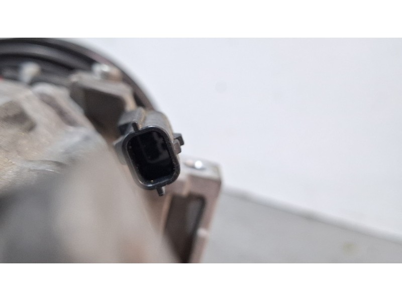 Recambio de compresor aire acondicionado para dacia dokker referencia OEM IAM 926009154R  