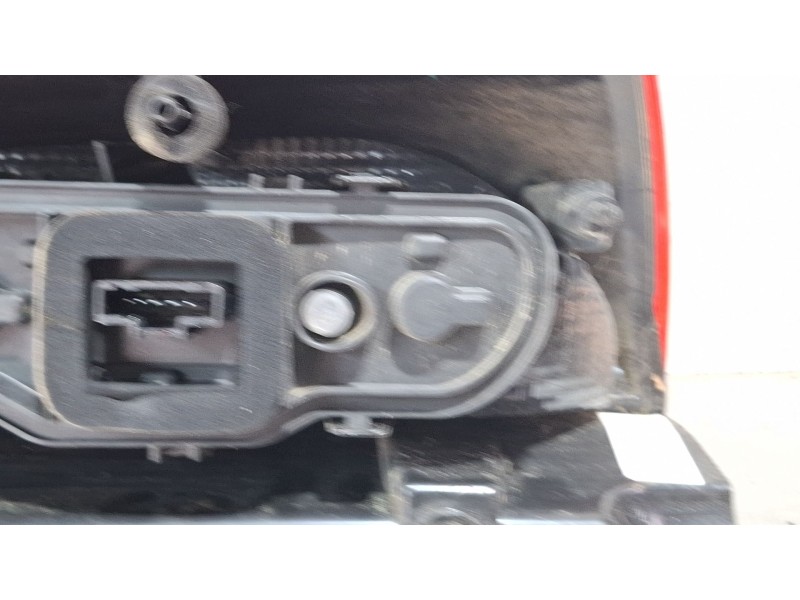 Recambio de piloto trasero izquierdo para dacia dokker referencia OEM IAM 265551619R  