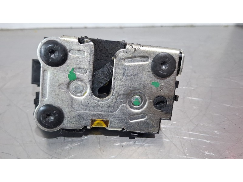 Recambio de cerradura puerta delantera derecha para dacia dokker referencia OEM IAM   