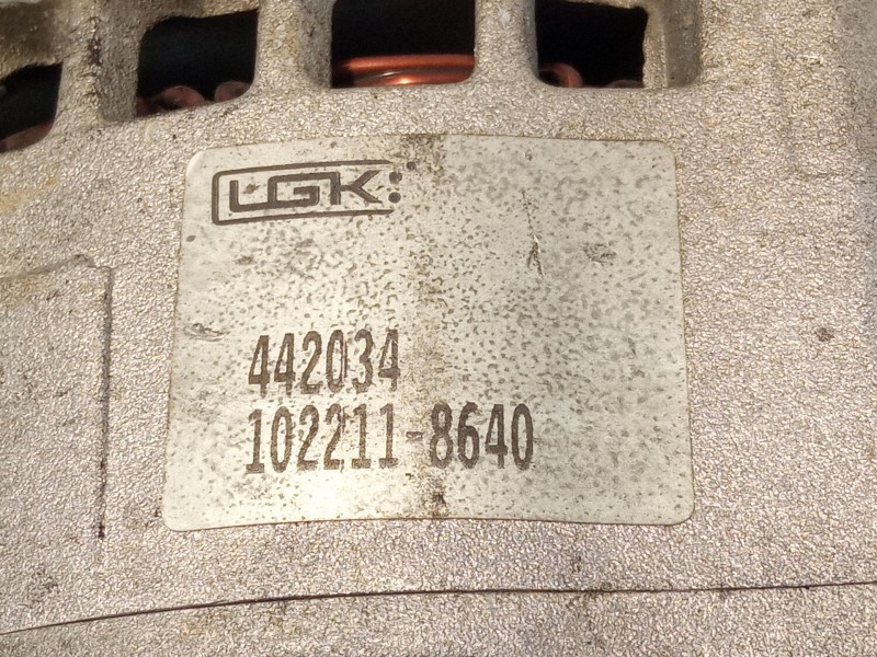 Recambio de alternador para opel zafira referencia OEM IAM 102211-8640  