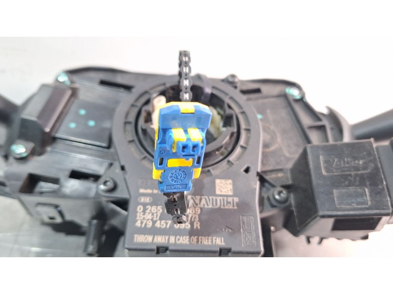 Recambio de mando multifuncion para dacia dokker referencia OEM IAM 681727472RD 479457095R E10670223  