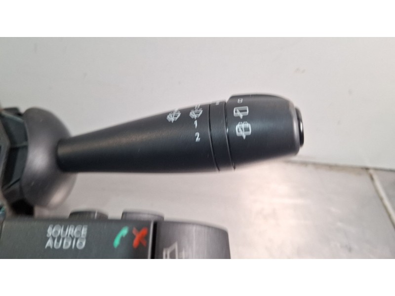 Recambio de mando multifuncion para dacia dokker referencia OEM IAM 681727472RD 479457095R E10670223  