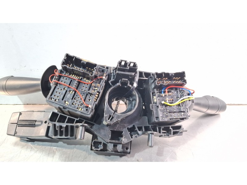 Recambio de mando multifuncion para dacia dokker referencia OEM IAM 681727472RD 479457095R E10670223  