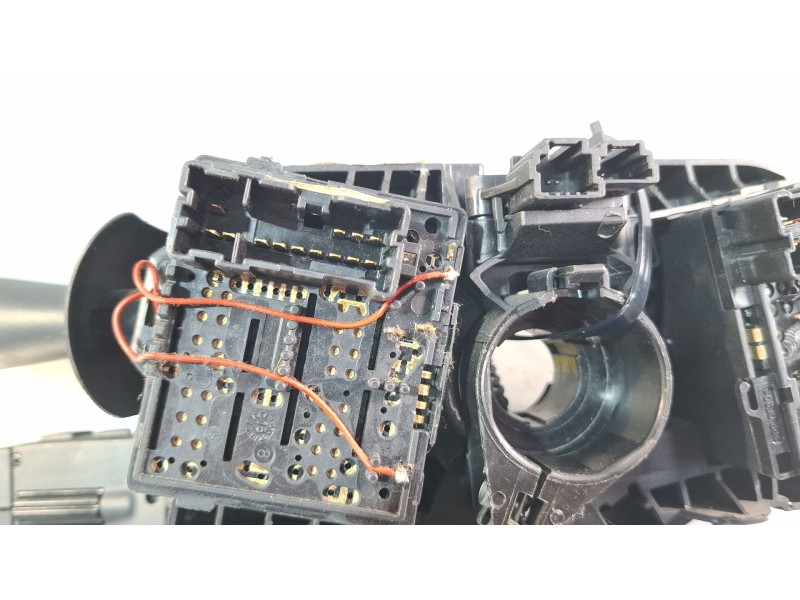 Recambio de mando multifuncion para dacia dokker referencia OEM IAM 681727472RD 479457095R E10670223  