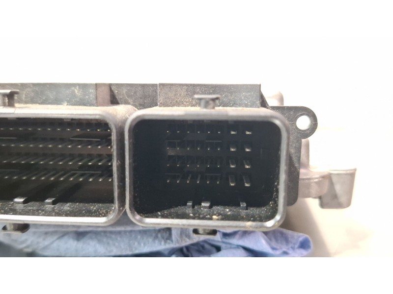 Recambio de centralita motor para dacia dokker referencia OEM IAM 237102213R 0281030439  