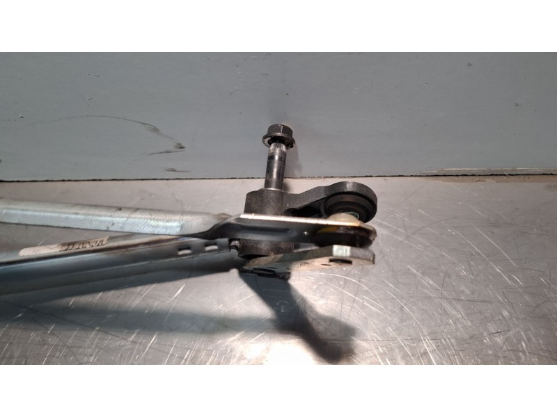 Recambio de motor limpiaparabrisas delantero para dacia dokker referencia OEM IAM A5777370  