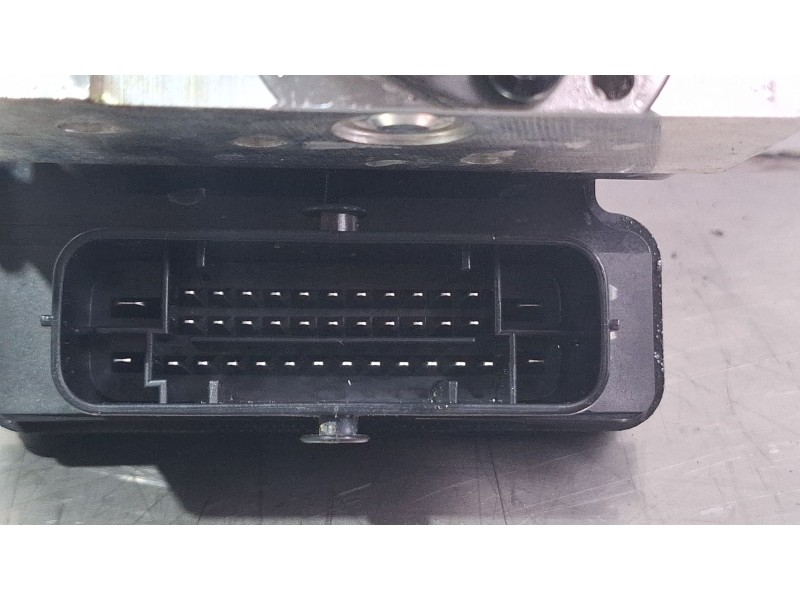 Recambio de modulo abs para hyundai i20 referencia OEM IAM 589101J270 6158945200  