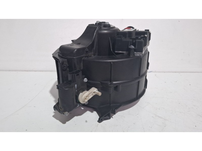 Recambio de motor calefaccion para audi a 6 referencia OEM IAM 9140010511 CZ2468105840 4F0910521  