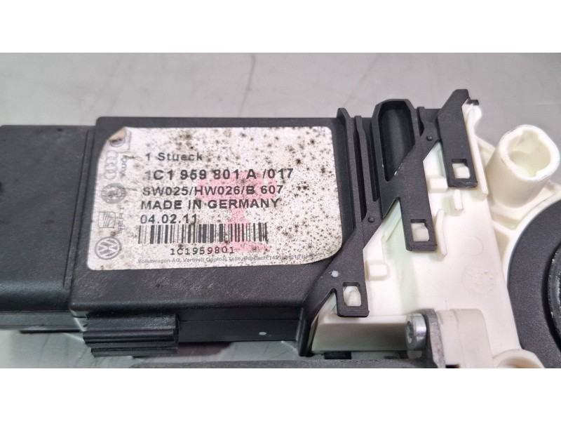 Recambio de motor elevalunas delantero izquierdo para volkswagen golf referencia OEM IAM 1C1959801A  