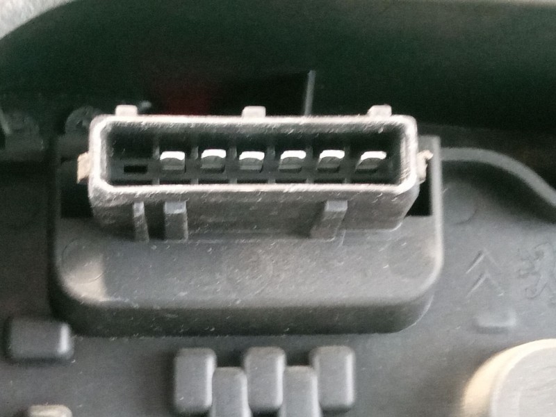 Recambio de piloto trasero izquierdo para citroën xsara referencia OEM IAM   