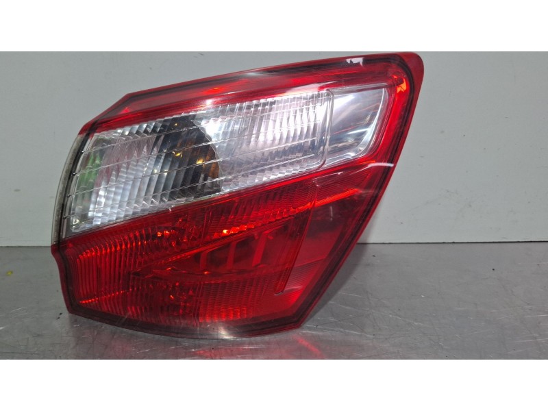 Recambio de piloto trasero derecho para nissan qashqai referencia OEM IAM   