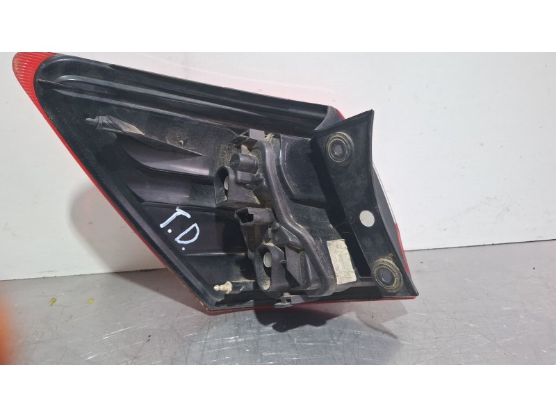 Recambio de piloto trasero derecho para nissan qashqai referencia OEM IAM   