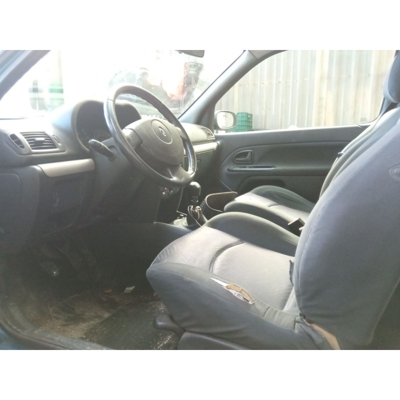 renault clio del año 2003