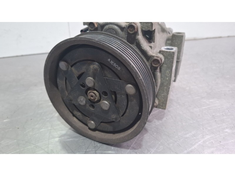 Recambio de compresor aire acondicionado para nissan qashqai referencia OEM IAM 926009865R 00688710361  