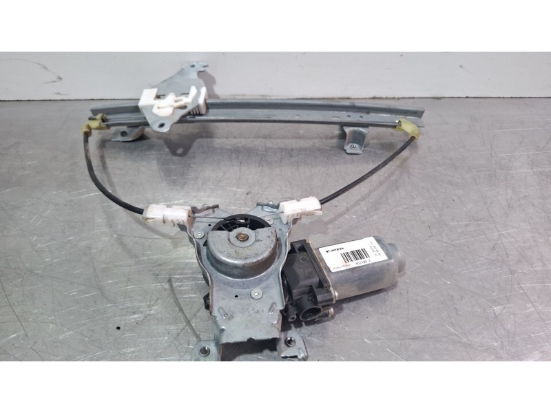 Recambio de elevalunas trasero derecho para nissan qashqai referencia OEM IAM N120870 402190A  