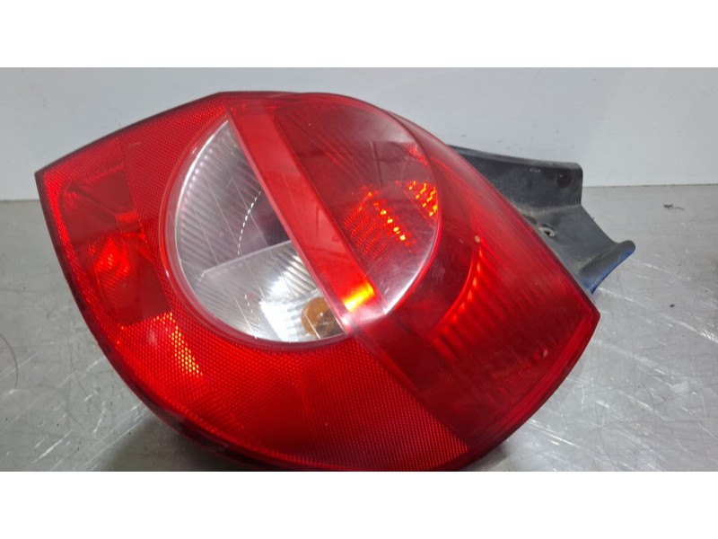 Recambio de piloto trasero derecho para renault clio referencia OEM IAM 89035080  