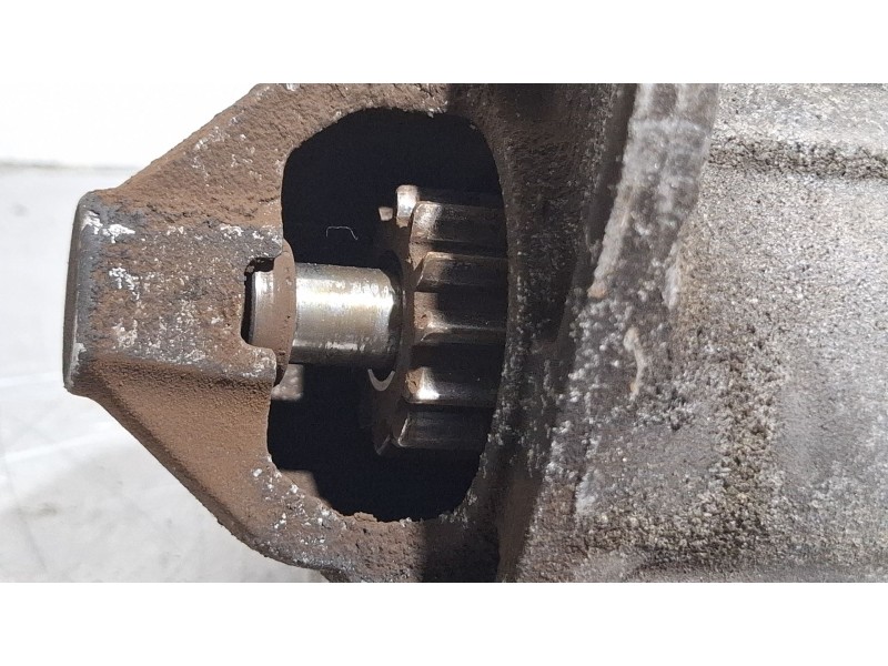 Recambio de motor arranque para renault clio referencia OEM IAM 8200584675A  