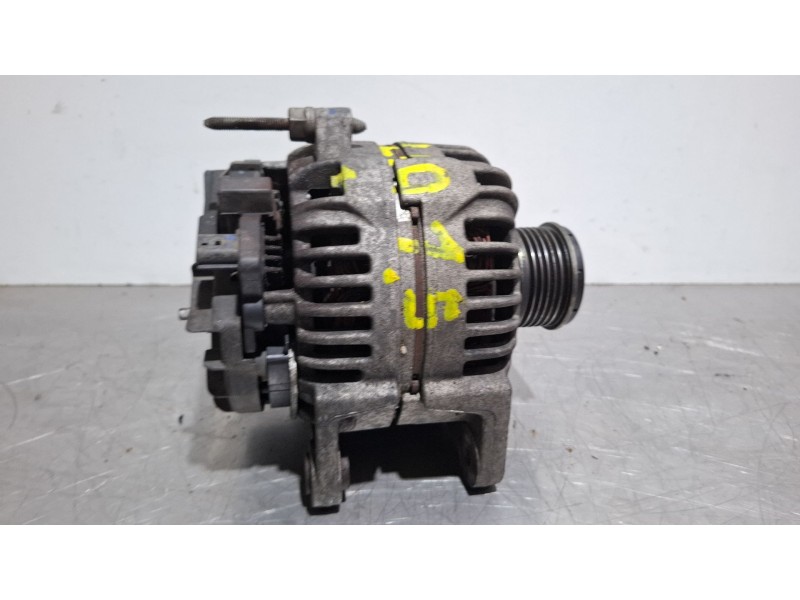 Recambio de alternador para renault clio referencia OEM IAM 0124425037 8200390675  