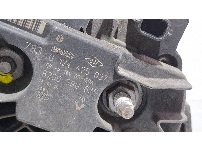 Recambio de alternador para renault clio referencia OEM IAM 0124425037 8200390675  