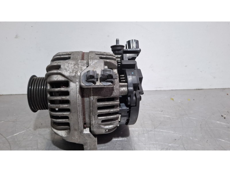 Recambio de alternador para toyota avensis (_t22_) 2.0 vvt-i (azt220_) referencia OEM IAM 0124325085 27060-0h070f  