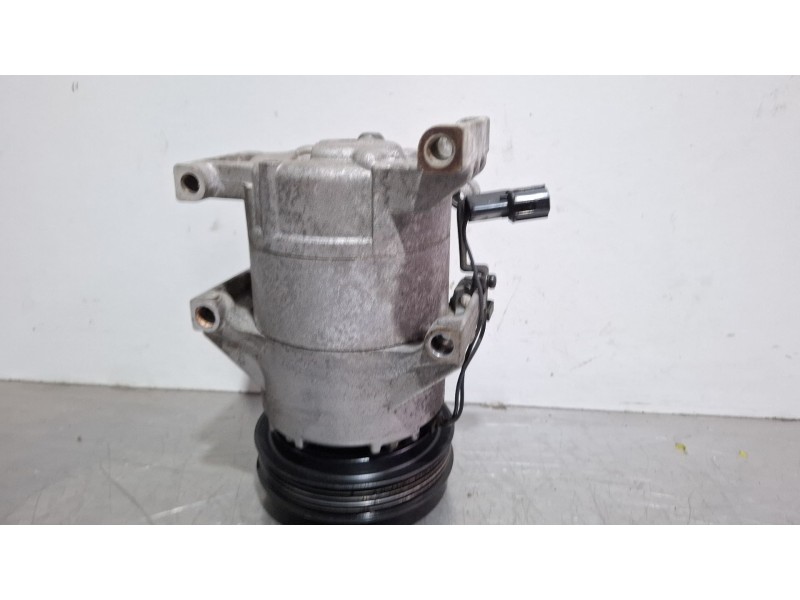 Recambio de compresor aire acondicionado para hyundai i20 referencia OEM IAM F500KPCDA01  