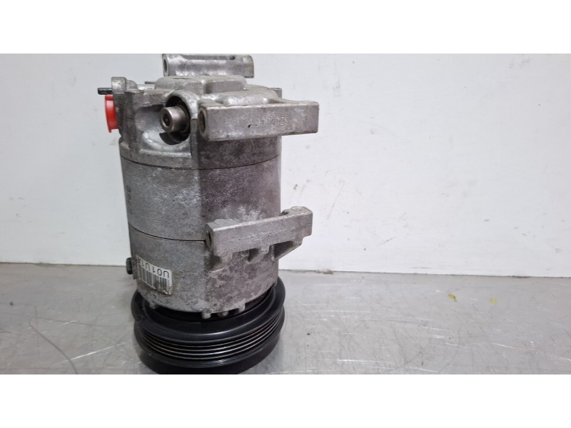 Recambio de compresor aire acondicionado para hyundai i20 referencia OEM IAM F500KPCDA01  